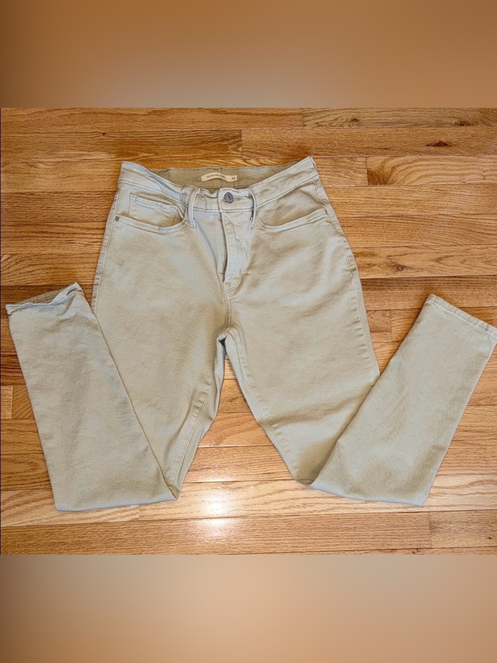 Levi’s 311 Shaping Skinny Jeans Women’s Size 30 Beige Tan Stretch Mid Rise